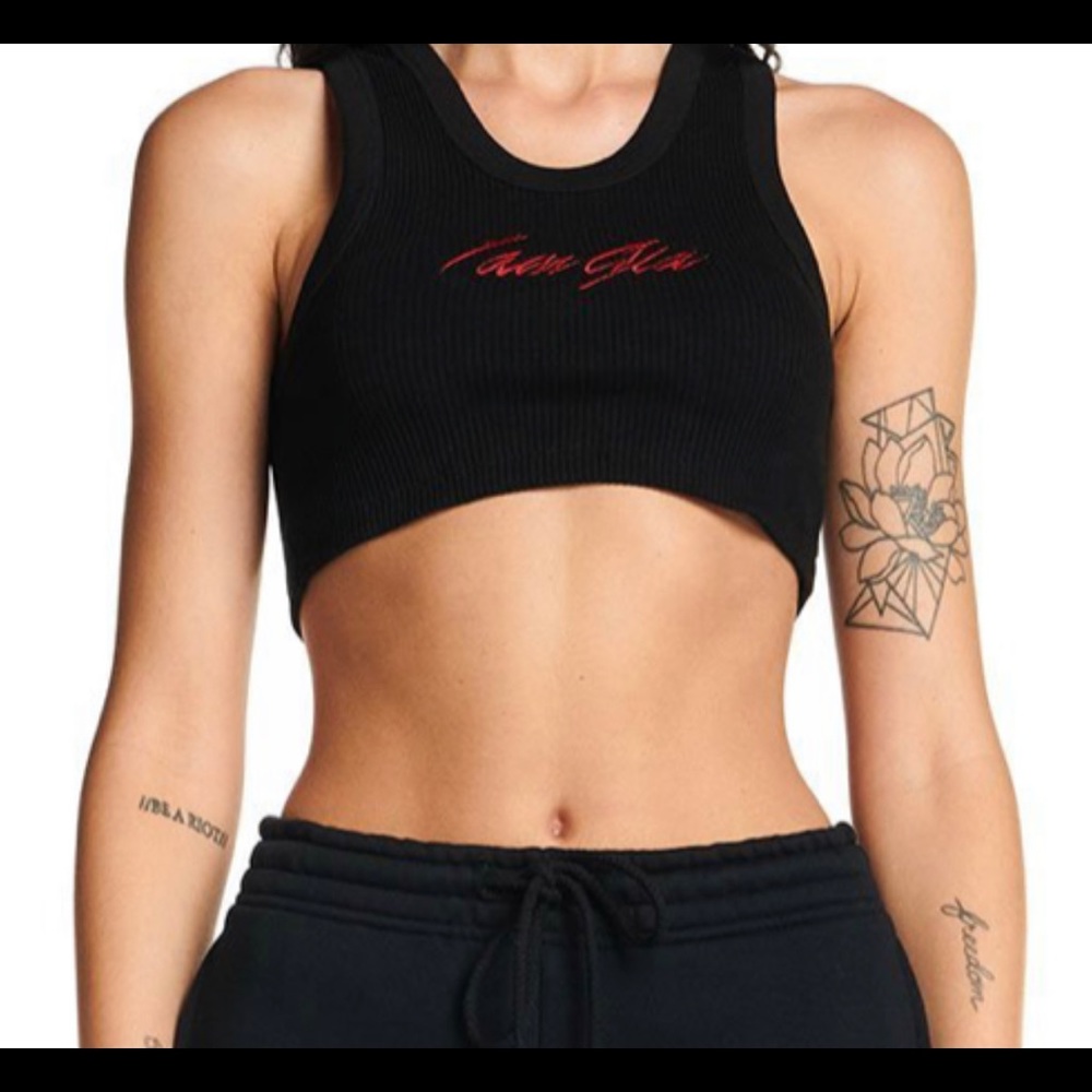Black iamgia crop top